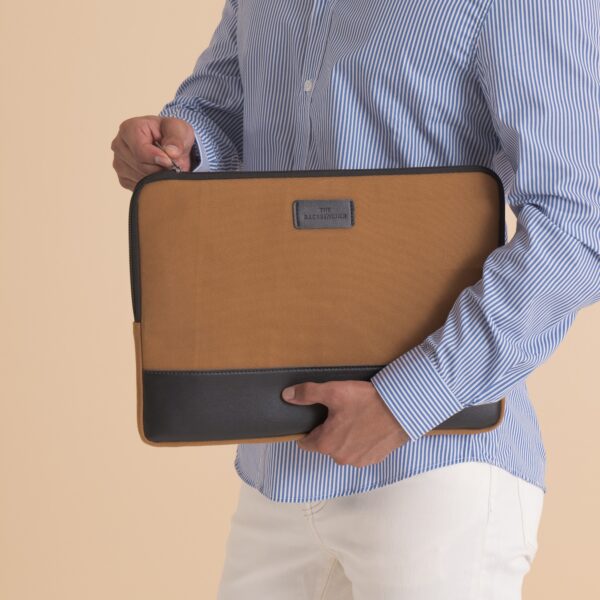 THE BACKBENCHER - OHIO LAPTOP SLEEV-15 Inch (Khaki)
