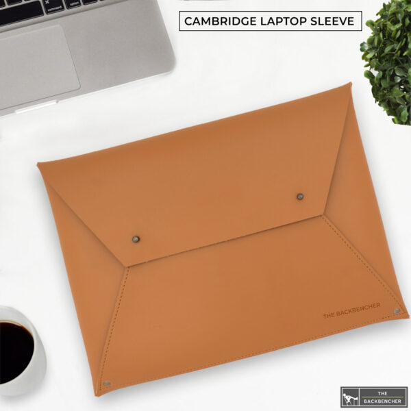 THE BACKBENCHER - CAMBRIDGE LAPTOP SLEEVE (Tan)